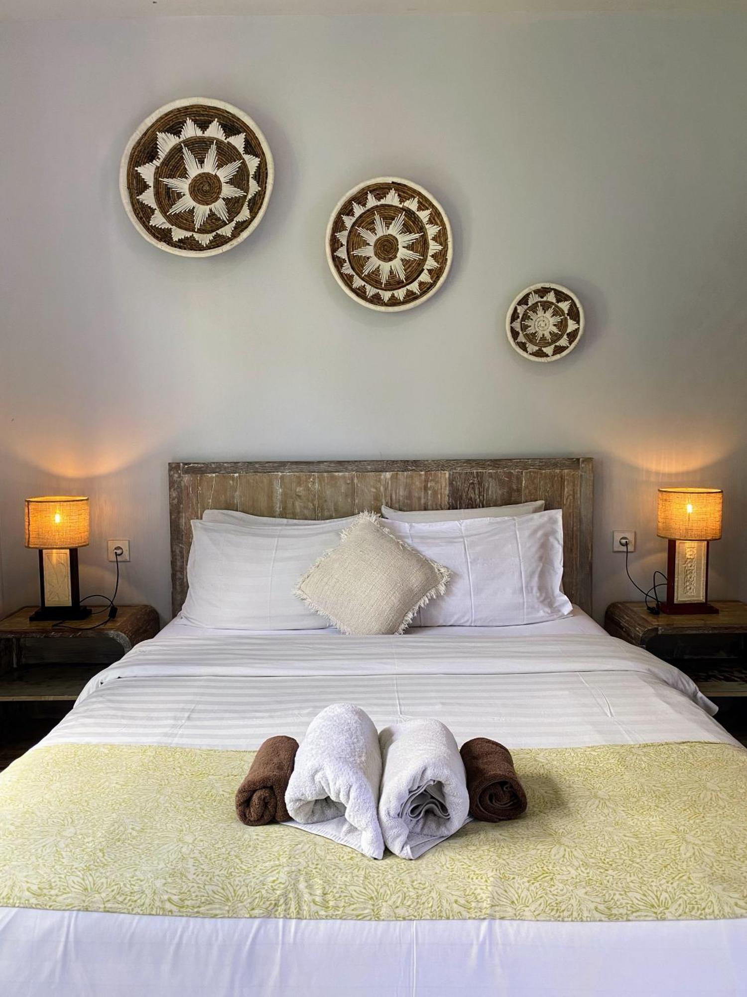 Gatsby Hotel Hostel Uluwatu Esterno foto